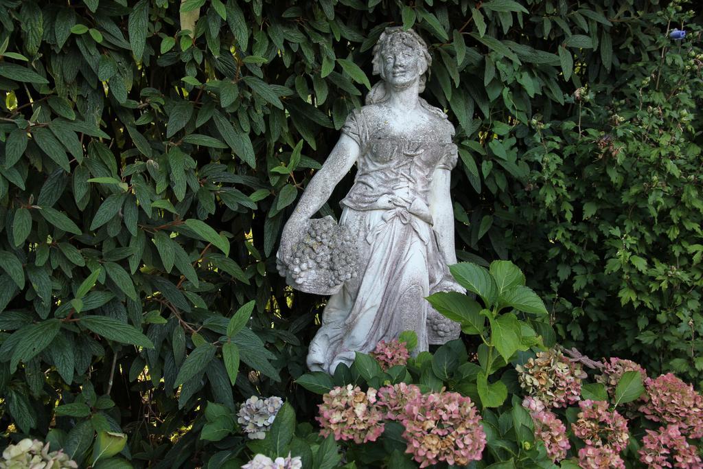 Wolfhausen Im Roeseligarten المظهر الخارجي الصورة
